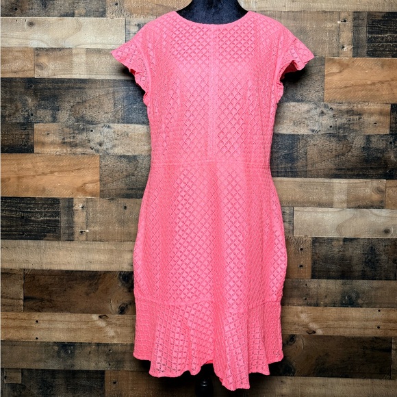 Chaps Women's Pink Ruffled Shift Dress Short Sleeve Size 12 AB 671 - Picture 1 of 5